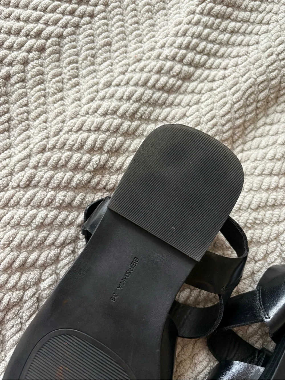 Bershka Black Woven Leather Fisherman Sandals - Picture 4 of 4